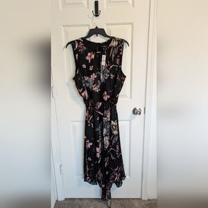 Sleevless Black Floral Dress